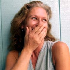 Afbeelding vrouw bij artikel urineverlies tijdens de menopauze
